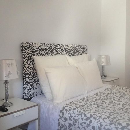 Hostal Montilla Sotogrande Torreguadiaro Exteriör bild